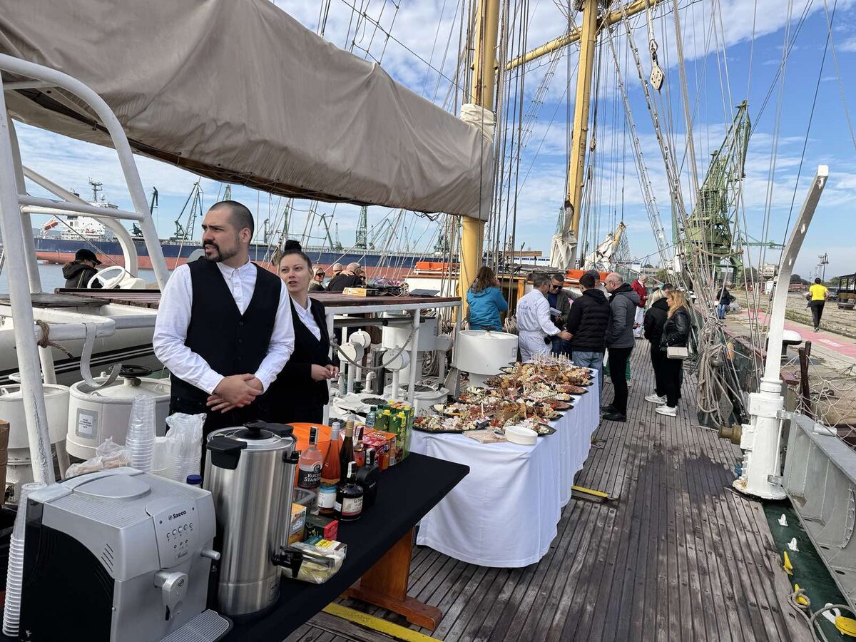 Кетъринг за отваряне на фирма